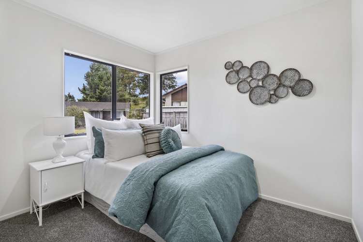 8a Landseer Place Blockhouse Bay_10