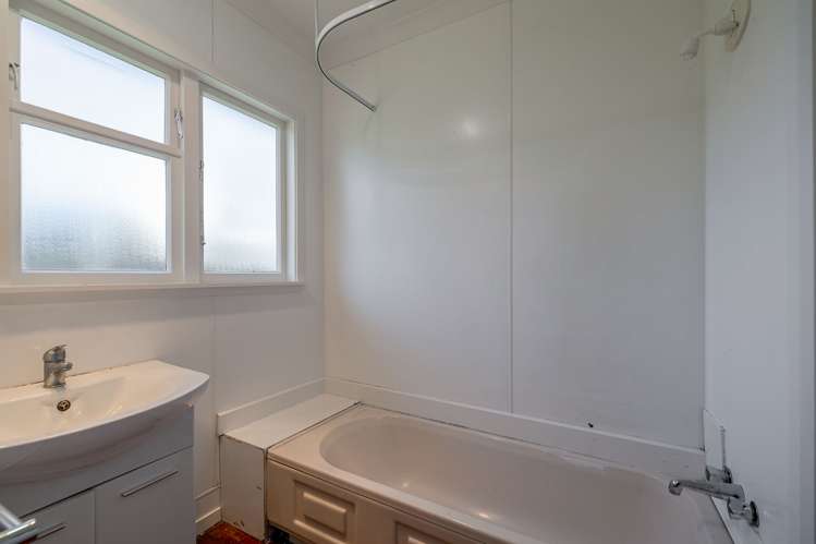 37 Worcester Street West End_23