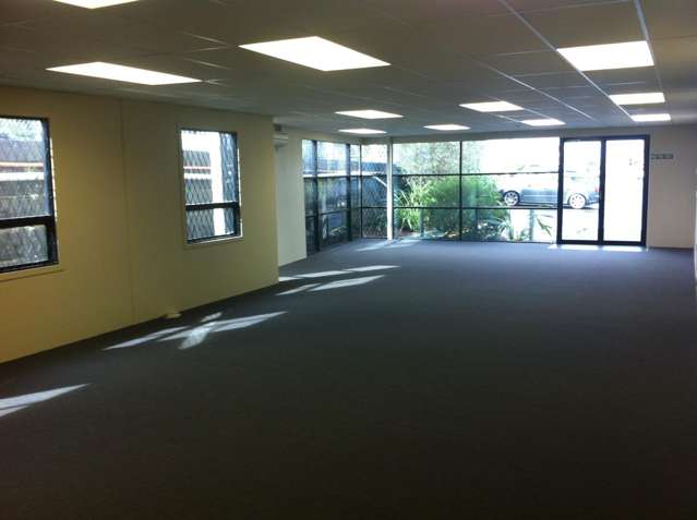 F/20 Cain Road Penrose_4