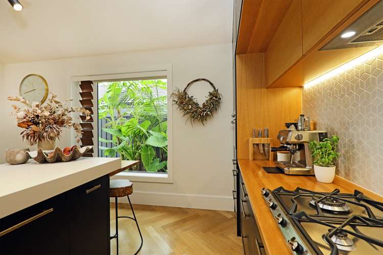 16 Clydesdale Way Frimley_6