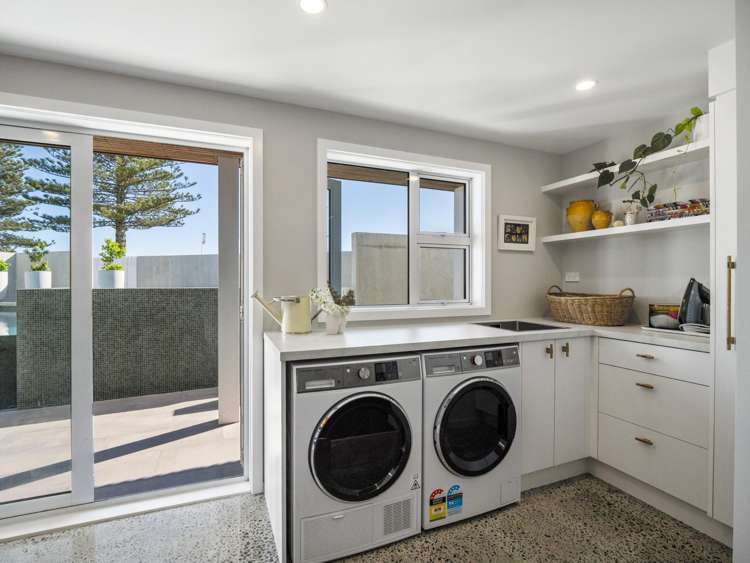 96 Marine Parade Mt Maunganui_28