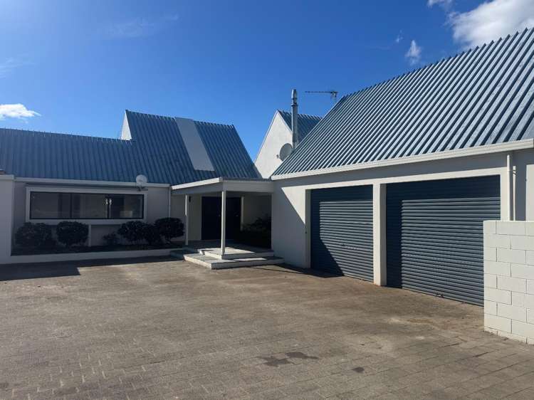 2200A State Highway 2 Pukehina_1
