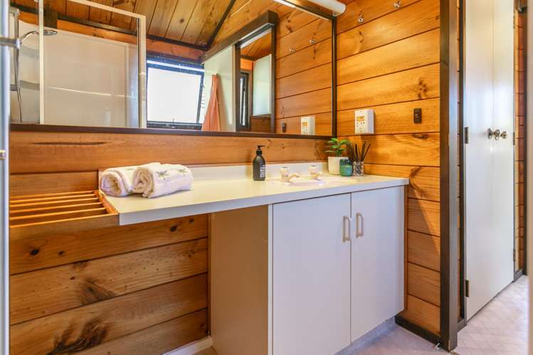 9 Margot Place Hahei_16