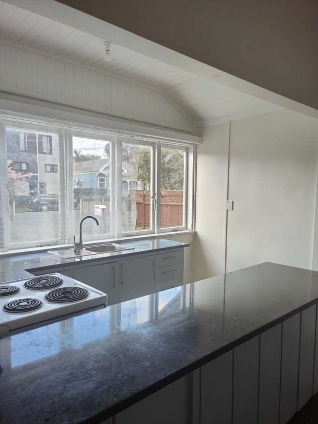 2/6 Arcadia Road Epsom_3