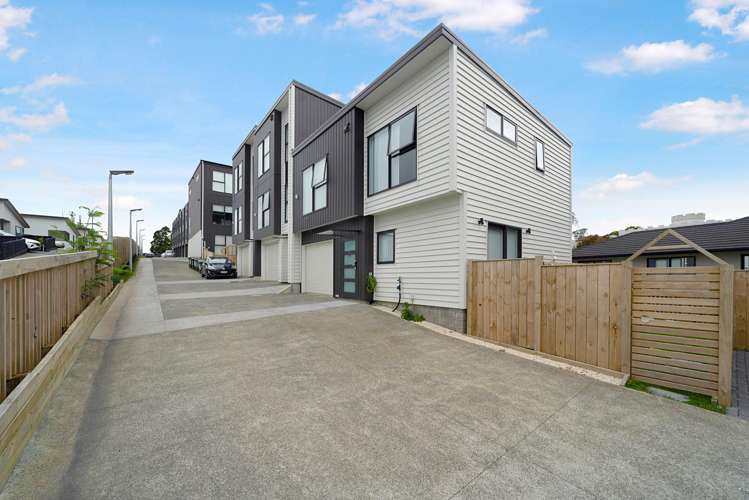 8/105 Hobsonville Road West Harbour_15