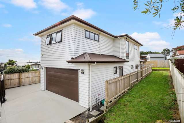 4a Scanlen Terrace Kelston_1