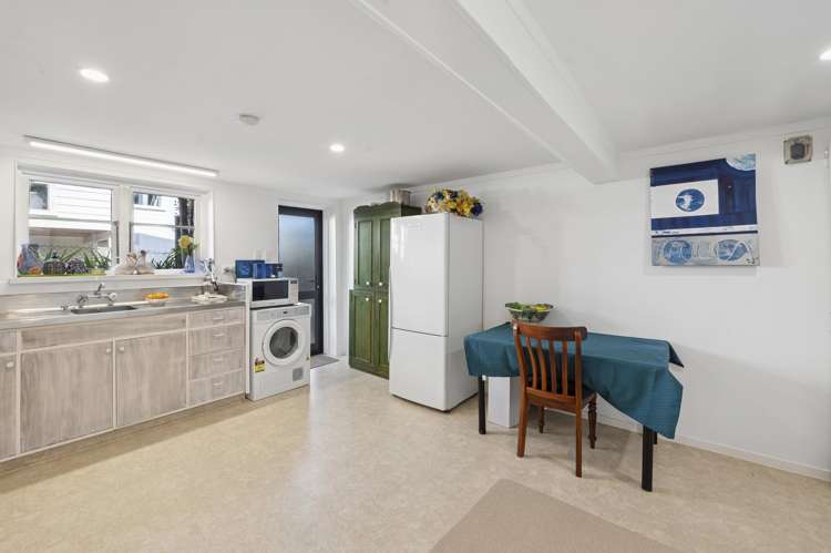 9 Gillies Avenue Central_23