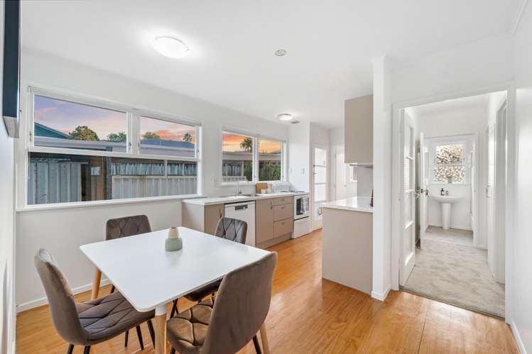 19 Thornlow Street Glendene_11