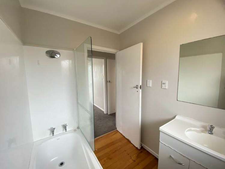 16A Bristol Avenue Brookfield_6