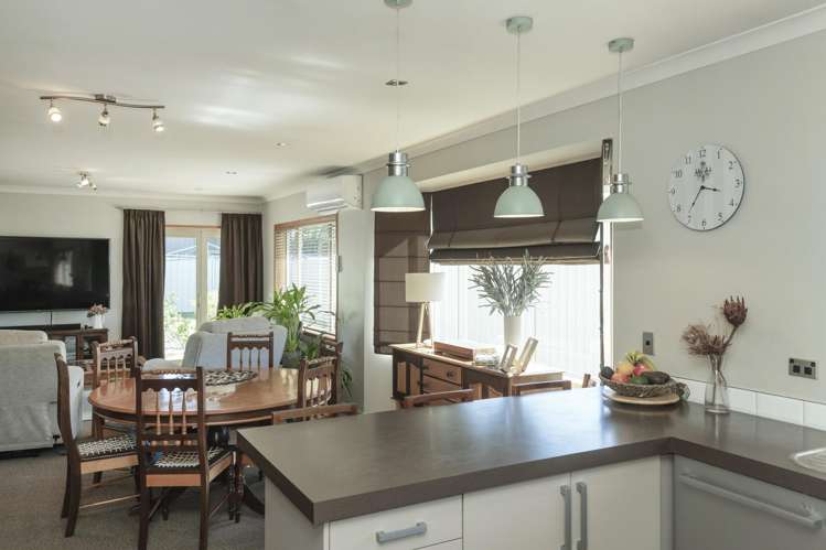 20 Margaret Place Lytton West_31
