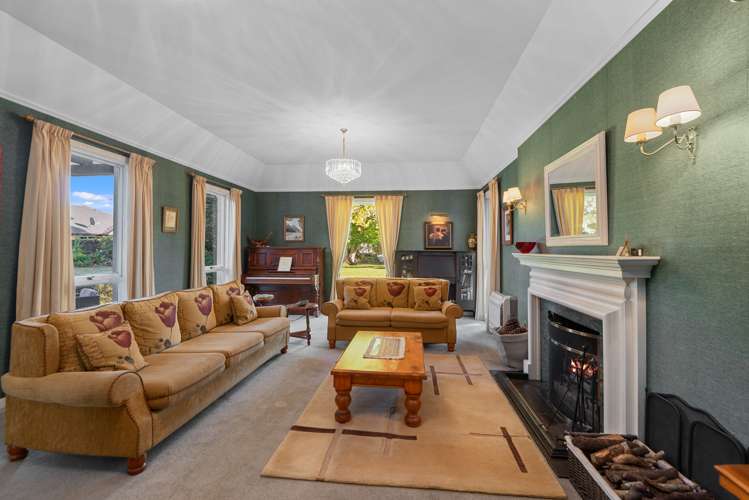 53 Bangor Road Darfield_2