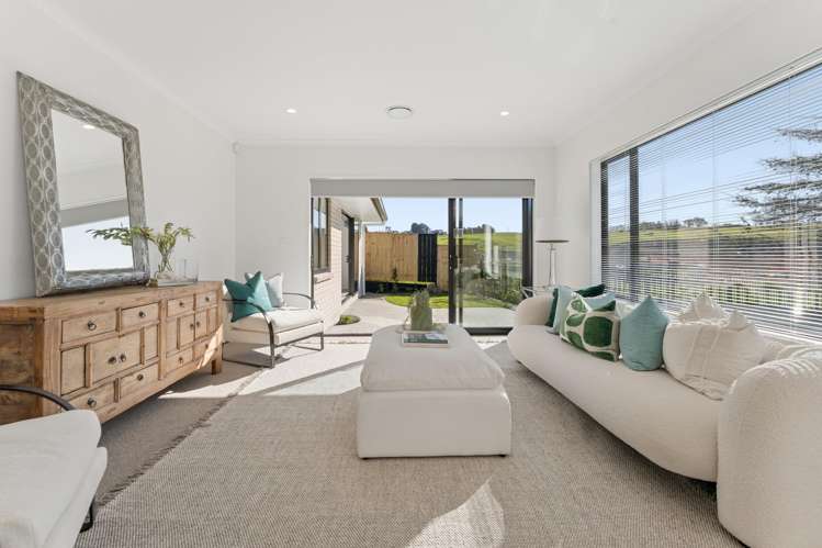 9 Kiwakiwa Street Milldale_2