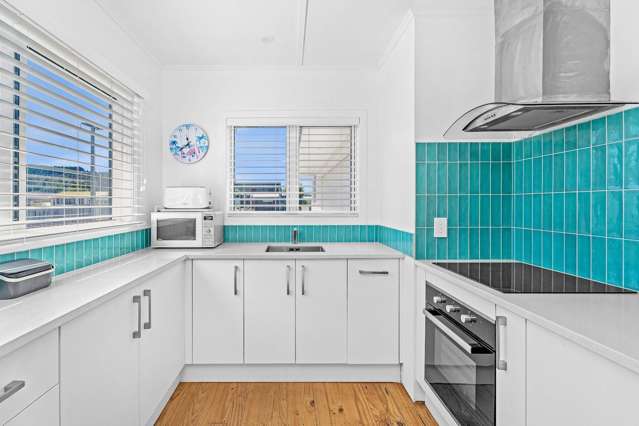 207a The Square Whangamata_4