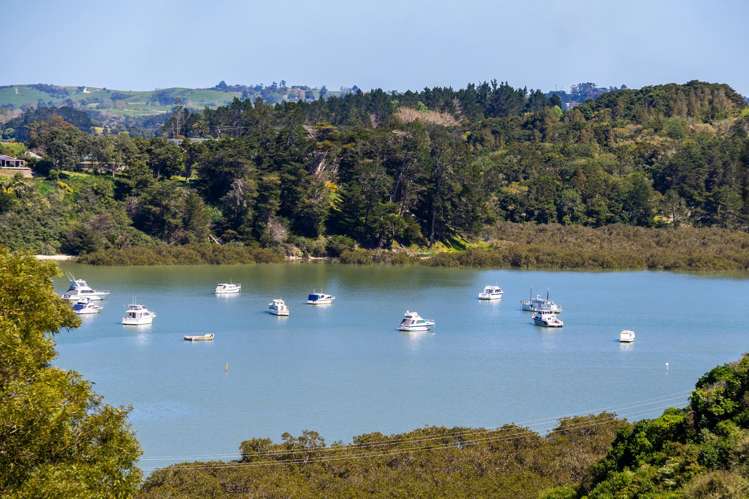 35 Oxford Street Whakapirau_26