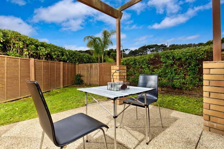 21 Greenbough Lane Greenhithe_9