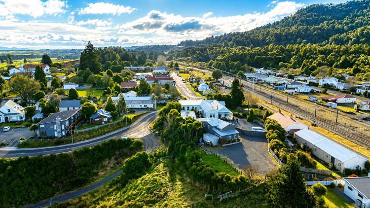 62A Thames Street Ohakune_37