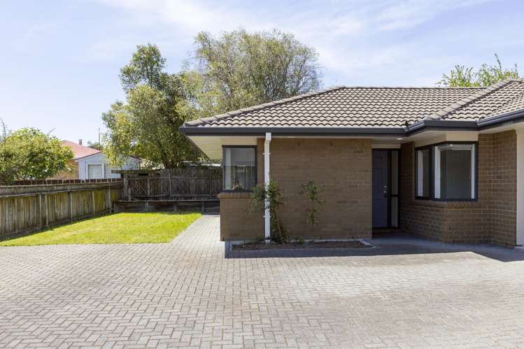 1/10 Frederick Street Two Mile Bay_15