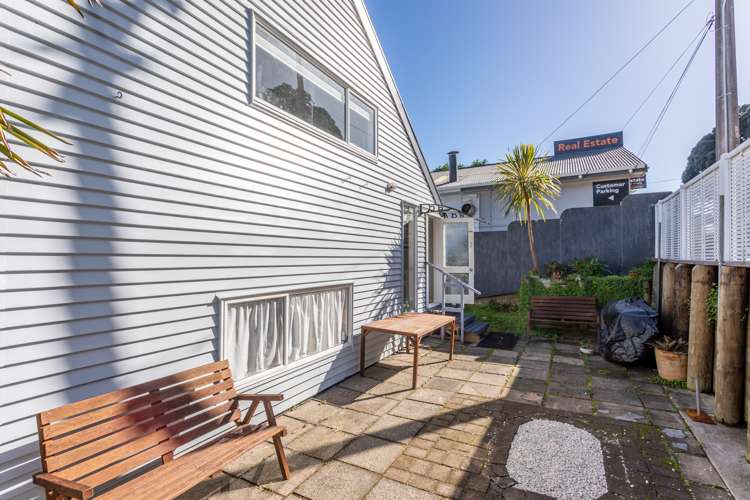 2 Aputa Avenue, Thames Coast Te Puru_15