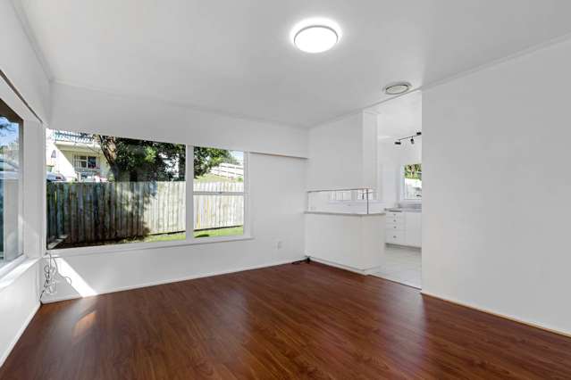 2/63 Ellice Road Totara Vale_4
