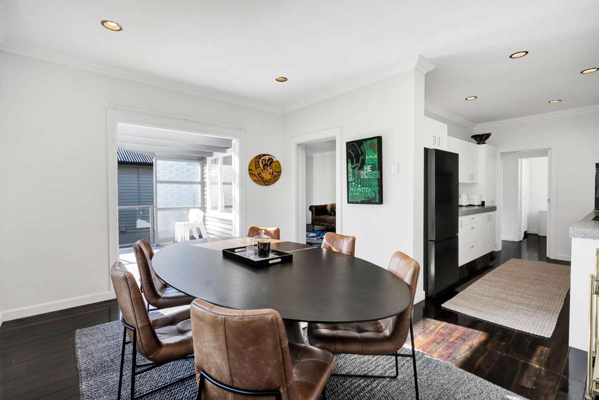 290 Devon Street West_2