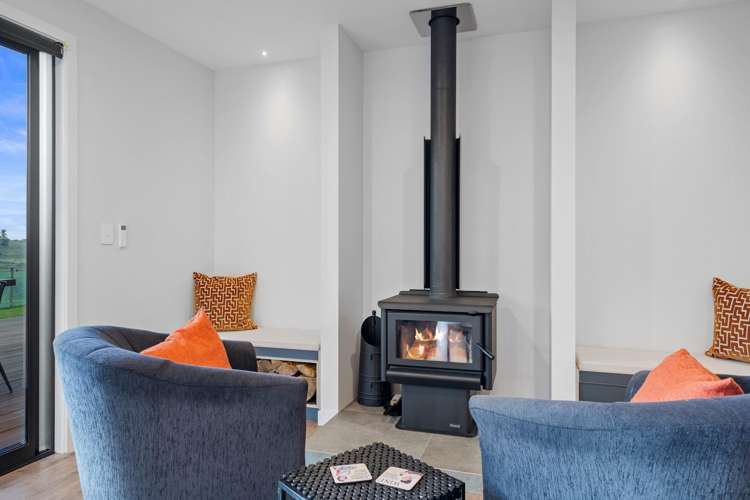 64 Les Wakefield Road Mapua_10