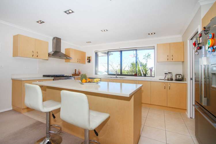 29 Whangaparaoa Road Red Beach_7