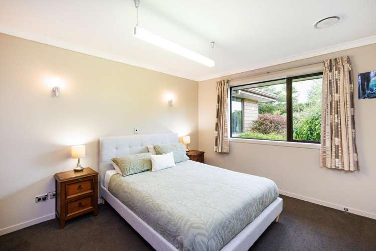 54 Henaghans Road Kelvin Grove_16