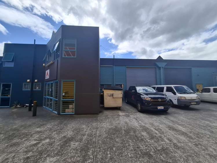 3/4087 Great North Road Kelston_6