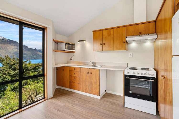 16a Dart Place Fernhill/Sunshine Bay_11