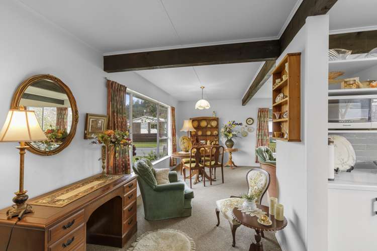 298 Wellington Road Wainuiomata_9