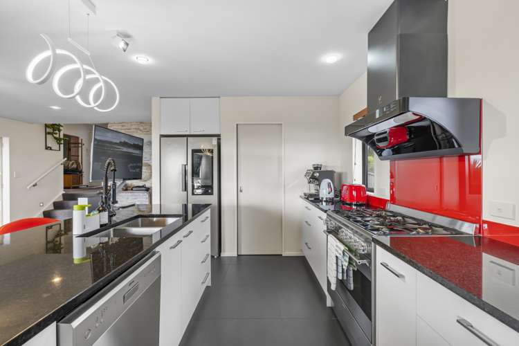 85 Endeavour Drive Whitby_18