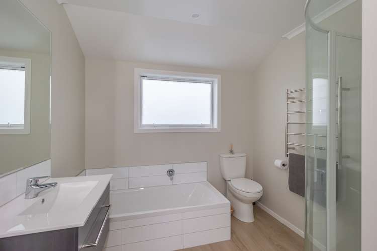 7 Sandown Avenue Himatangi Beach_11