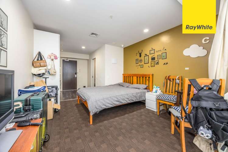 1702/10 Waterloo Quadrant Auckland Central_1