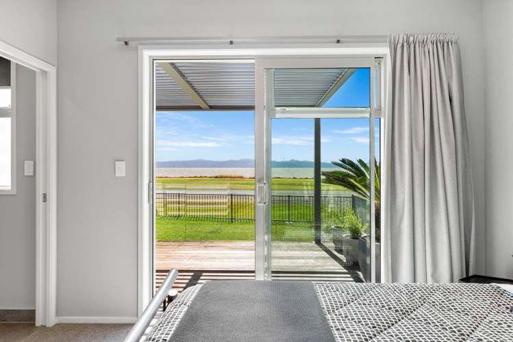 989 East Coast Road Kaiaua_12