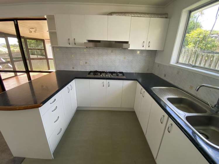 100 The Avenue 1708_3