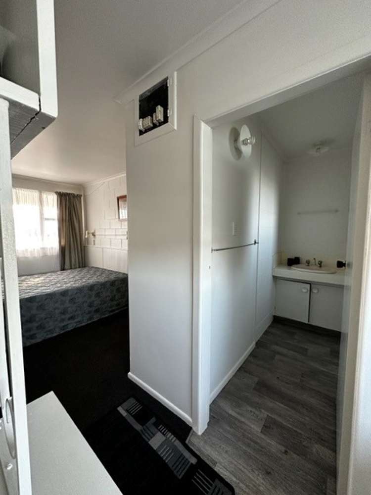 2/279 Fenton Street 1070_5