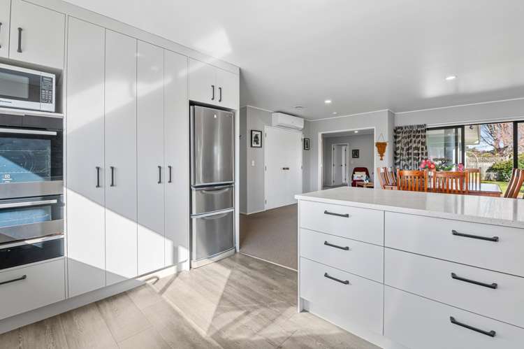 11 Kahurangi Drive Lynmore_7