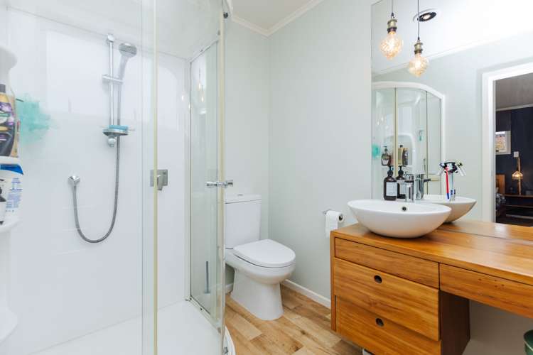 40 Southsea Crescent Silverdale_15