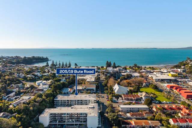 205/19 Bute Road Browns Bay_3