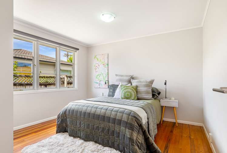 43 Vodanovich Road Te Atatu South_14