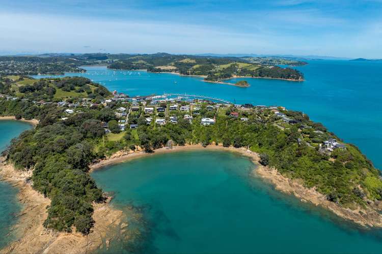 67 Kennedy Point Road Surfdale_5