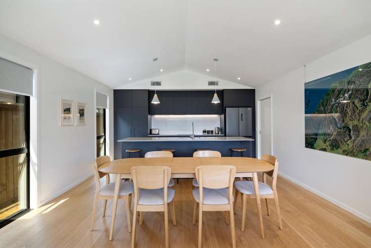 8 Plough Street Jacks Point_11