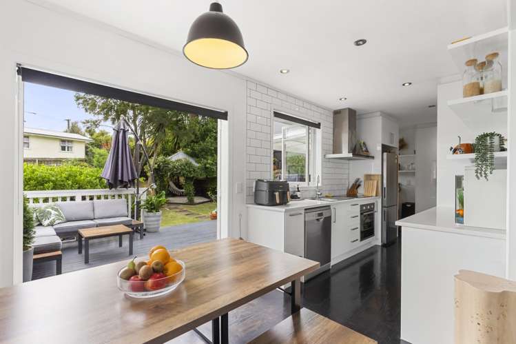 52 Tahi Terrace Glen Eden_11