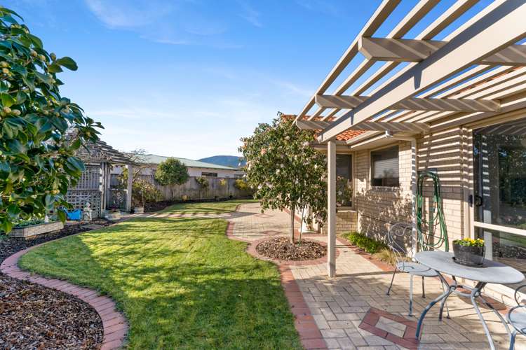5 Strawberry Grove Richmond_14