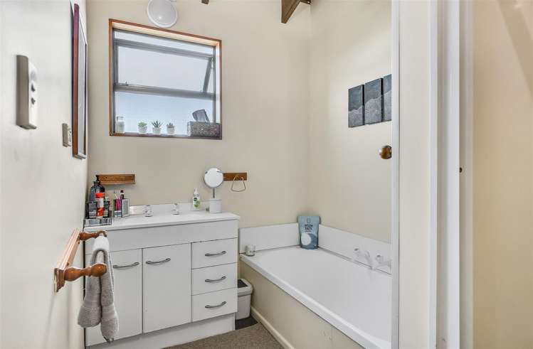 46 Cook Street Carters Beach_21