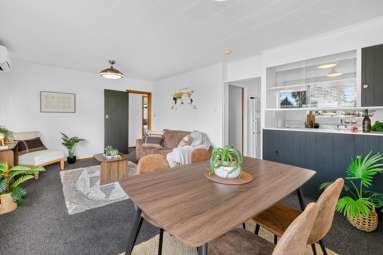 1 & 2/408 Devon Street East_4