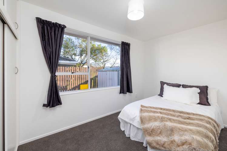 1/11 Farnborough Street Aranui_7