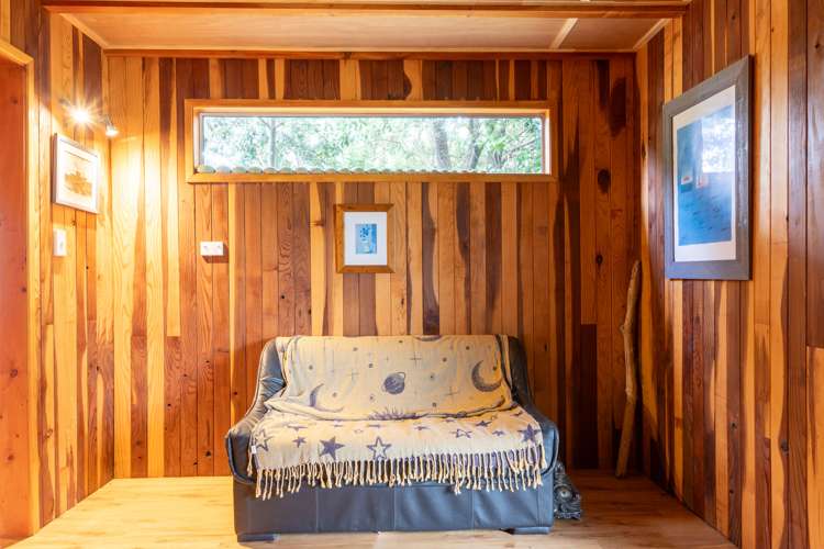 61 Akitio Esplanade Pongaroa_16