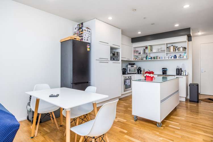 1310/30 Beach Road Auckland Central_5