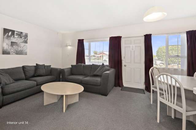 6 and 14/102 Tamamutu Street Central_3